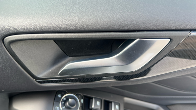 Ford Focus 1.0 EcoBoost Hybrid mHEV 155 ST-Line X Ed 5dr Auto Petrol Hatchback